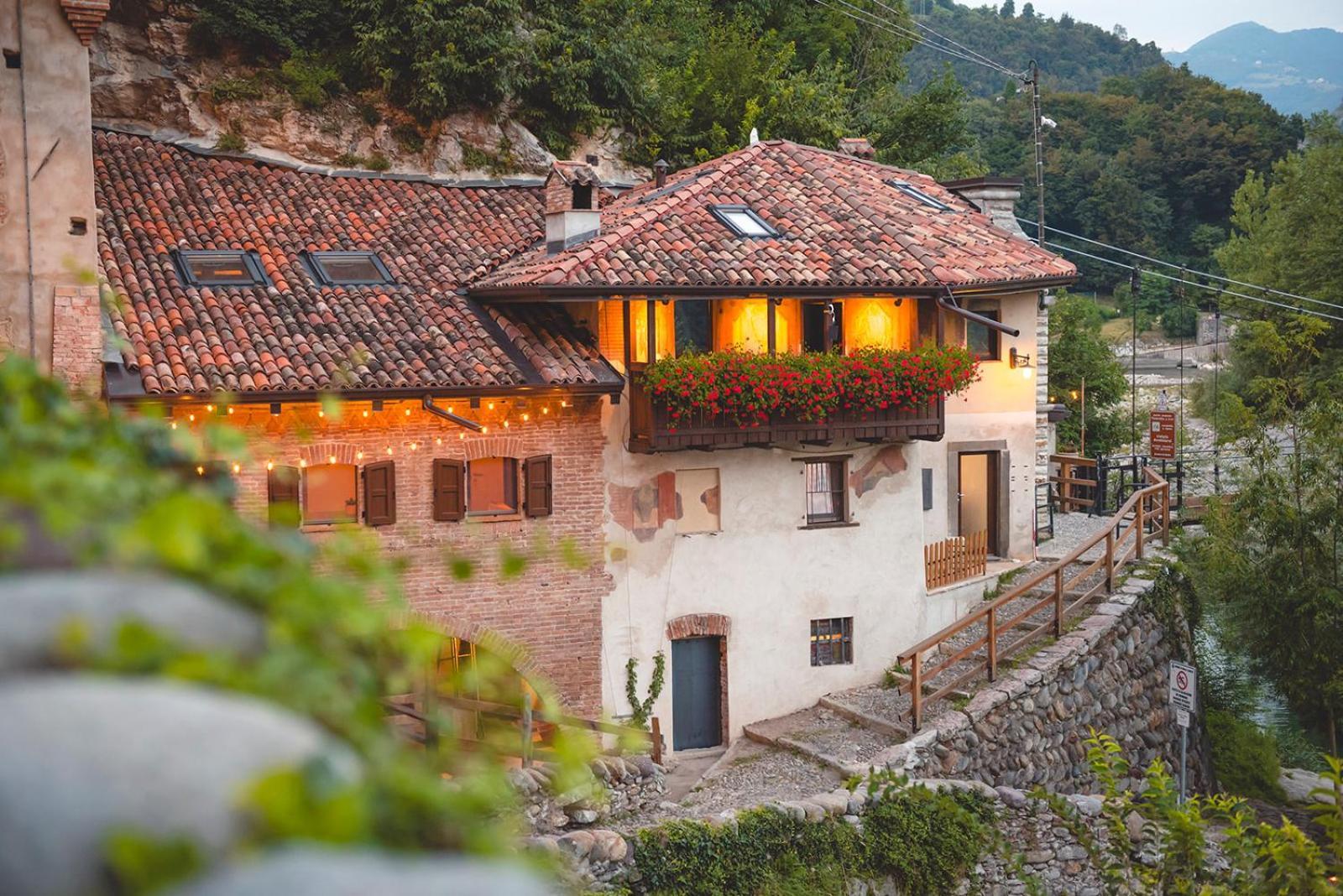 Porto Di Clanezzo Bed & Breakfast エクステリア 写真